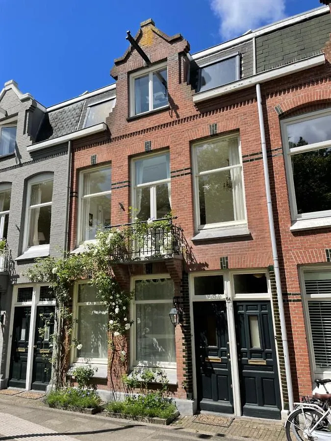 Bed & Breakfast Canal View Stay Amsterdam Netherlands